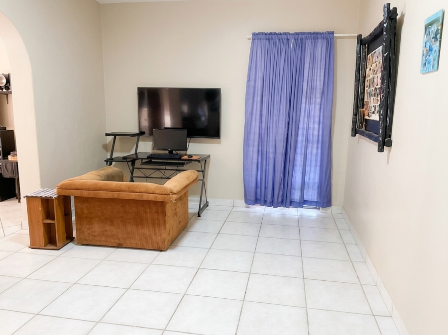 3 Bedroom Property for Sale in Protea Park North West
